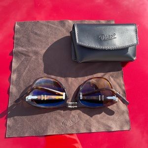NEW 100% NEW & REAL PERSOL SUNGLASSES